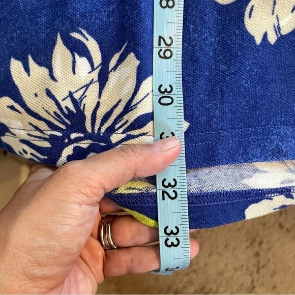 The Disney Store Blue Hawaiian Embroidered Mickey Polo Short Sleeve Shirt Sze XL - Picture 9 of 10